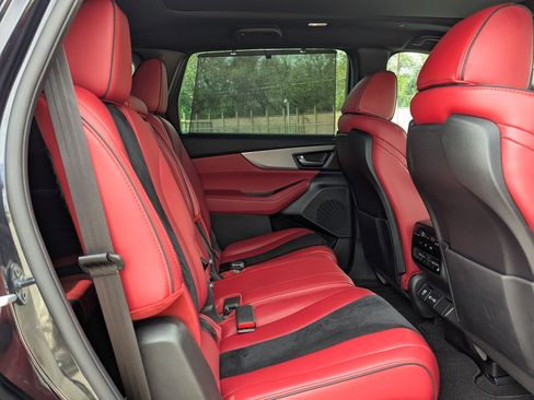 Used 2023 Acura MDX A-Spec image 26