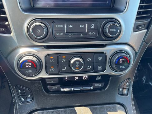 Used 2020 Chevrolet Suburban Premier image 18