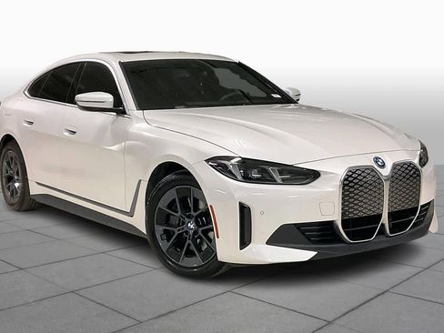 Certified 2025 BMW i4 eDrive40 image 2