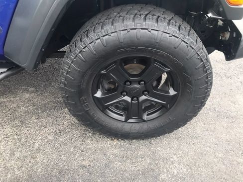 Used 2018 Jeep Wrangler Unlimited Sport S AWD/4WD image 43