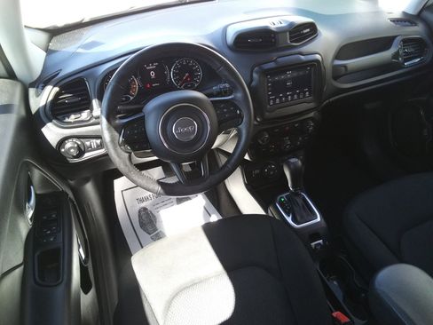 Used 2020 Jeep Renegade Altitude image 12