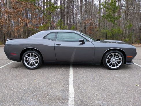 Used 2022 Dodge Challenger GT AWD/4WD image 3