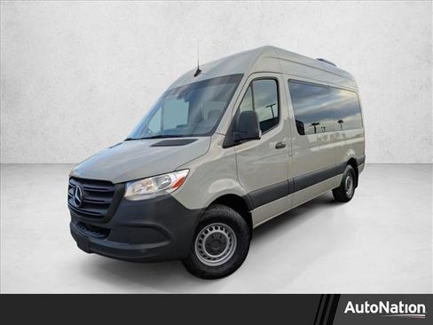 Used 2022 Mercedes-Benz Sprinter 2500 image 1