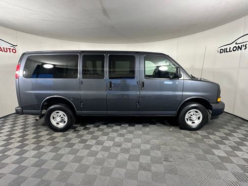 Used 2017 Chevrolet Express 2500 LS RWD image 8