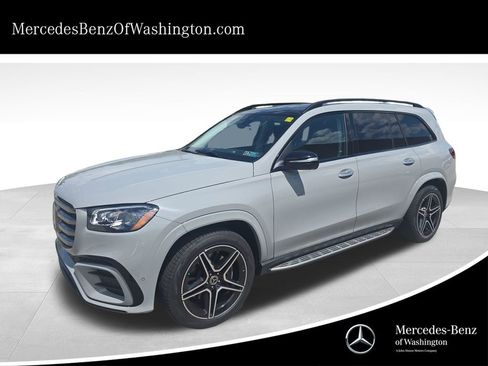 New 2026 Mercedes-Benz GLS 450 4MATIC image 1