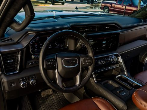 Used 2025 GMC Sierra 2500 Denali Ultimate AWD/4WD image 17