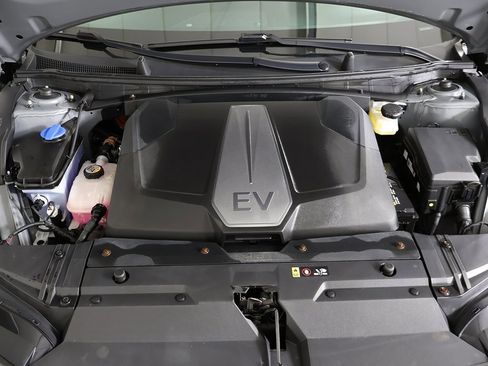 Used 2022 Kia EV6 Wind w/ Wind Technology Package image 21