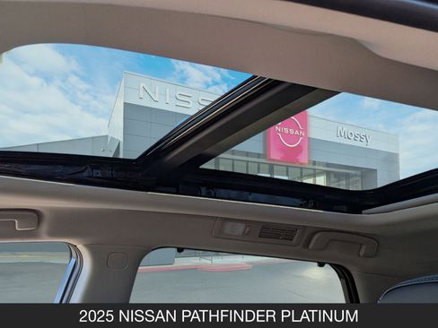 New 2025 Nissan Pathfinder Platinum image 24