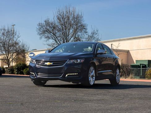 Used 2016 Chevrolet Impala LTZ image 3