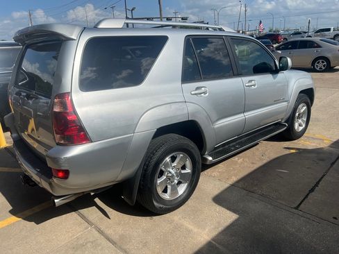 Used 2004 Toyota 4Runner Limited AWD/4WD image 6