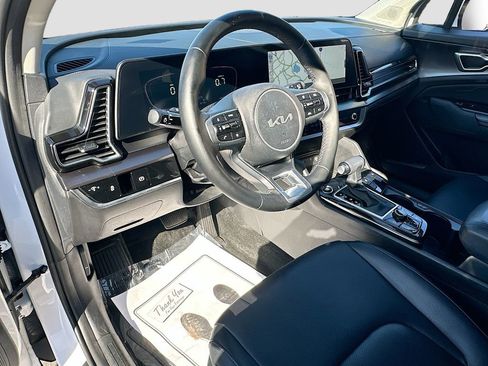 Certified 2024 Kia Sportage EX FWD image 9