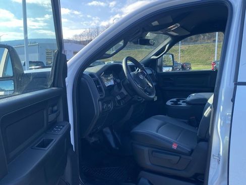 New 2026 RAM 2500 Tradesman w/ Chrome Appearance Group image 14