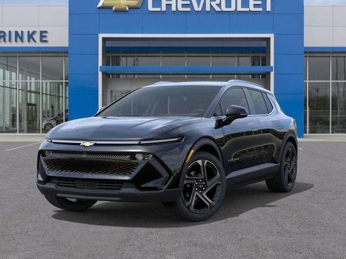 New 2026 Chevrolet Equinox EV LT image 6