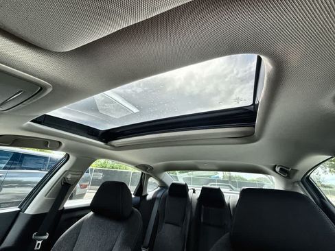 Used 2023 Honda Accord EX image 17