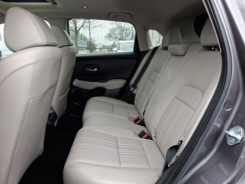 Used 2024 Honda HR-V EX-L image 10