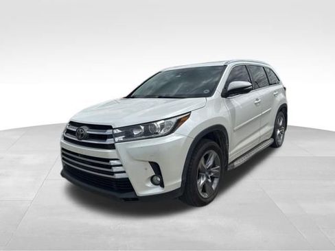 Used 2018 Toyota Highlander Limited Platinum AWD/4WD image 7