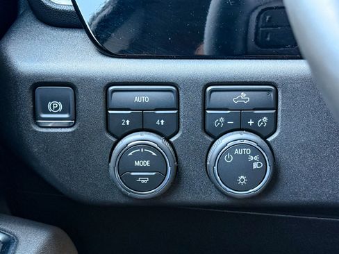 Certified 2026 Chevrolet Silverado 1500 LT AWD/4WD image 28