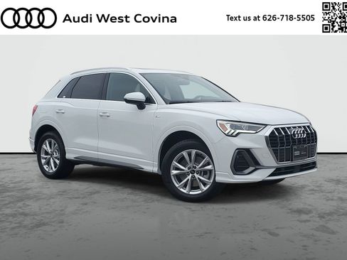 Used 2025 Audi Q3 2.0T Premium w/ Convenience Package AWD/4WD image 1