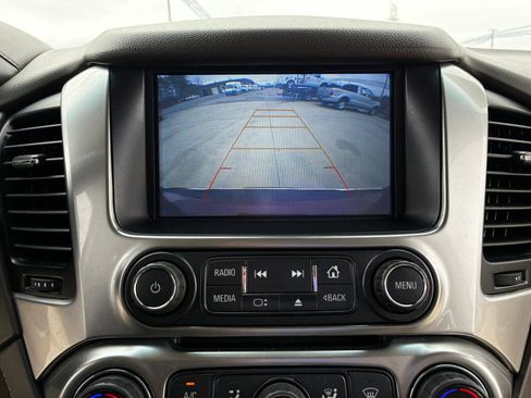 Used 2020 Chevrolet Suburban Premier image 24