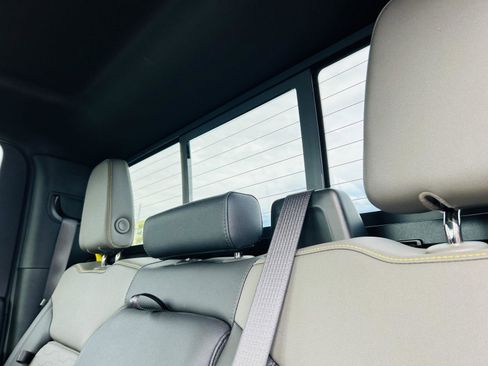 Used 2025 Chevrolet Silverado 2500 ZR2 image 30