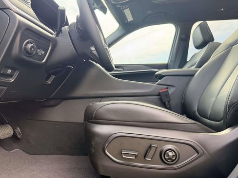 New 2026 Jeep Grand Cherokee Limited w/ Limited Altitude Package RWD image 22