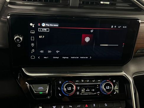 Used 2024 GMC Sierra 3500 Denali Ultimate image 19