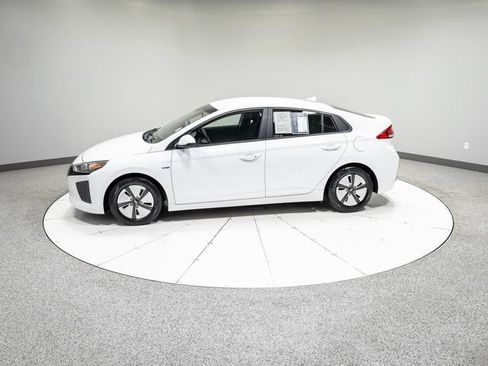 Used 2018 Hyundai Ioniq Blue FWD image 30