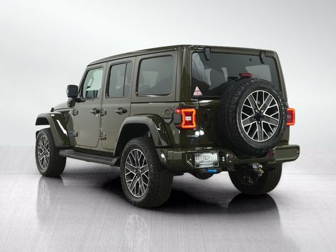 Used 2024 Jeep Wrangler High Altitude AWD/4WD image 3