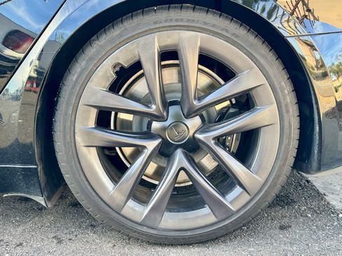 Used 2021 Tesla Model S Long Range image 9