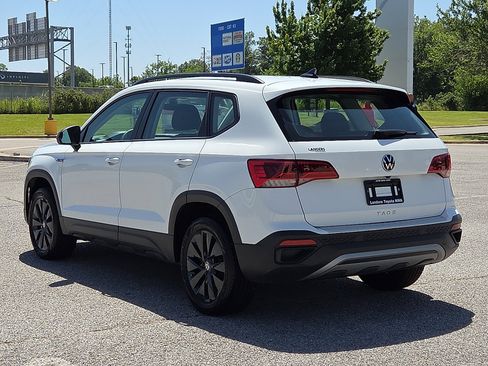 Used 2024 Volkswagen Taos S FWD image 4