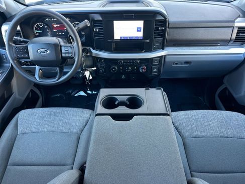 Used 2025 Ford F250 XLT image 14