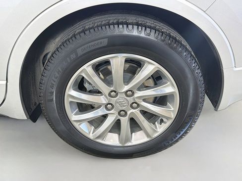 Used 2019 Buick Envision Essence FWD image 20
