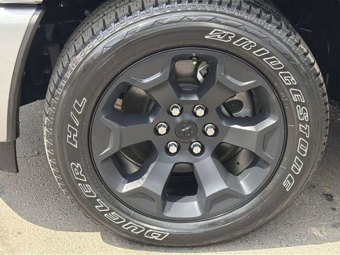 Used 2025 RAM 1500 Big Horn AWD/4WD image 16