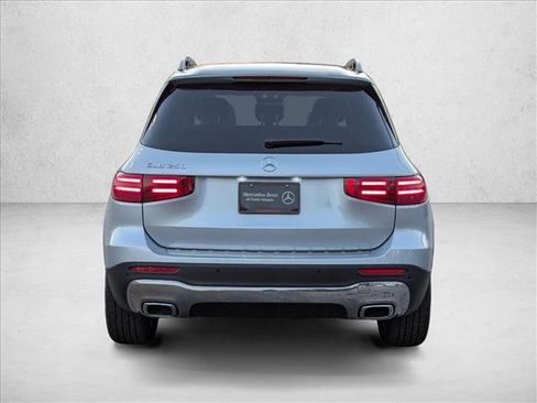 New 2026 Mercedes-Benz GLB 250 image 8