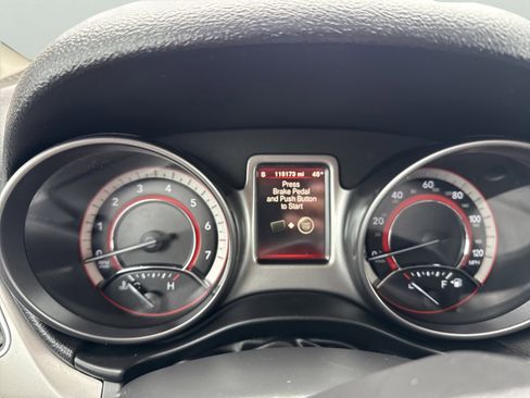Used 2018 Dodge Journey Crossroad AWD/4WD image 24