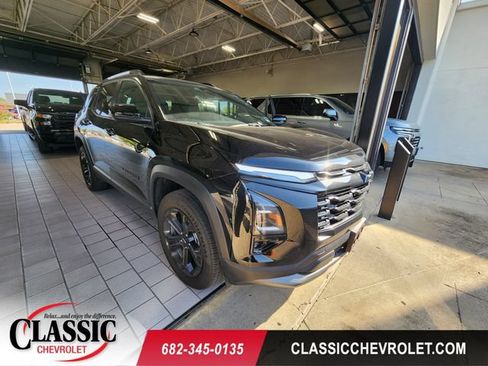 Used 2026 Chevrolet Equinox LT w/ Convenience Package II FWD image 1