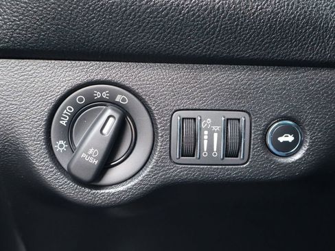 Used 2017 Dodge Challenger GT w/ Driver Convenience Group AWD/4WD image 16