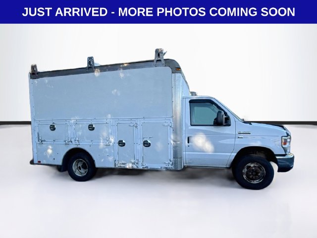 Used 2016 Ford E-350 and Econoline 350 Super Duty w/ Power Windows & Locks Group RWD image 7