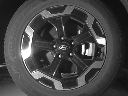 Used 2026 Hyundai Santa Fe SEL FWD image 15