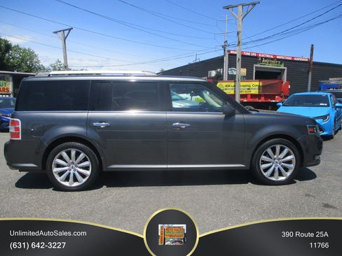Used 2016 Ford Flex Limited w/ Equipment Group 302A AWD/4WD image 4