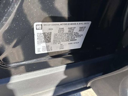 Used 2024 GMC Terrain SLE image 21