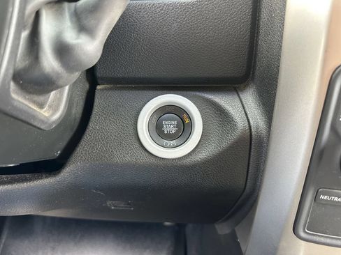 Used 2018 RAM 2500 Laramie w/ Snow Chief Group AWD/4WD image 29