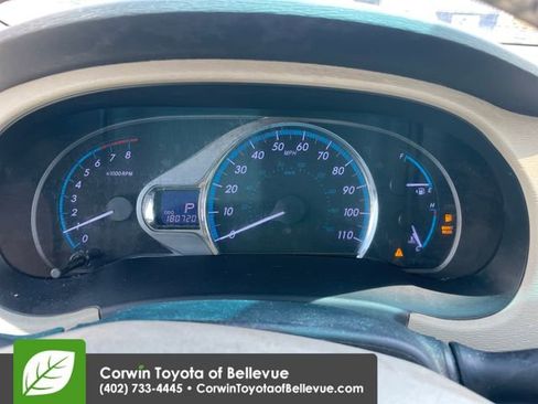 Used 2011 Toyota Sienna XLE AWD/4WD image 9