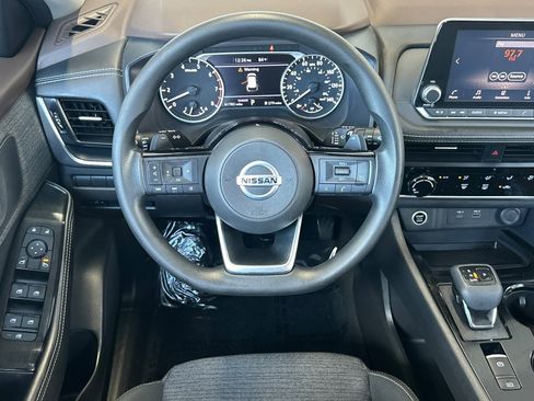 Used 2021 Nissan Rogue S FWD image 13