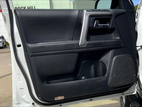 Used 2024 Toyota 4Runner SR5 AWD/4WD image 21
