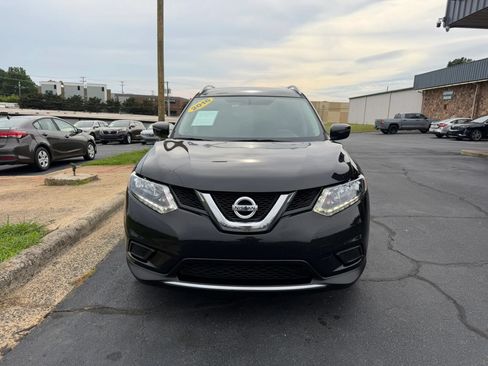 Used 2016 Nissan Rogue SV FWD image 2