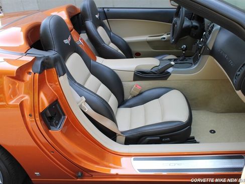 Used 2007 Chevrolet Corvette Convertible w/ Preferred Equipment Group RWD image 40