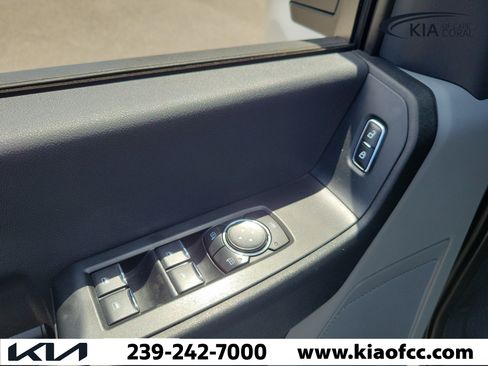 Used 2025 Ford F250 XL AWD/4WD image 23