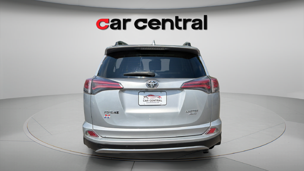 Used 2018 Toyota RAV4 Limited w/ Advanced Technology Package AWD/4WD image 4