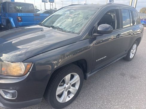 Used 2015 Jeep Compass High Altitude image 6